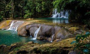 Essential Jamaica Travel Guide: Discover Beaches, Culture, and Local Flavors